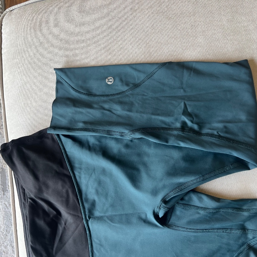 Lululemon Luxtreme Running Capri Sz 6 - Picture 4 of 11